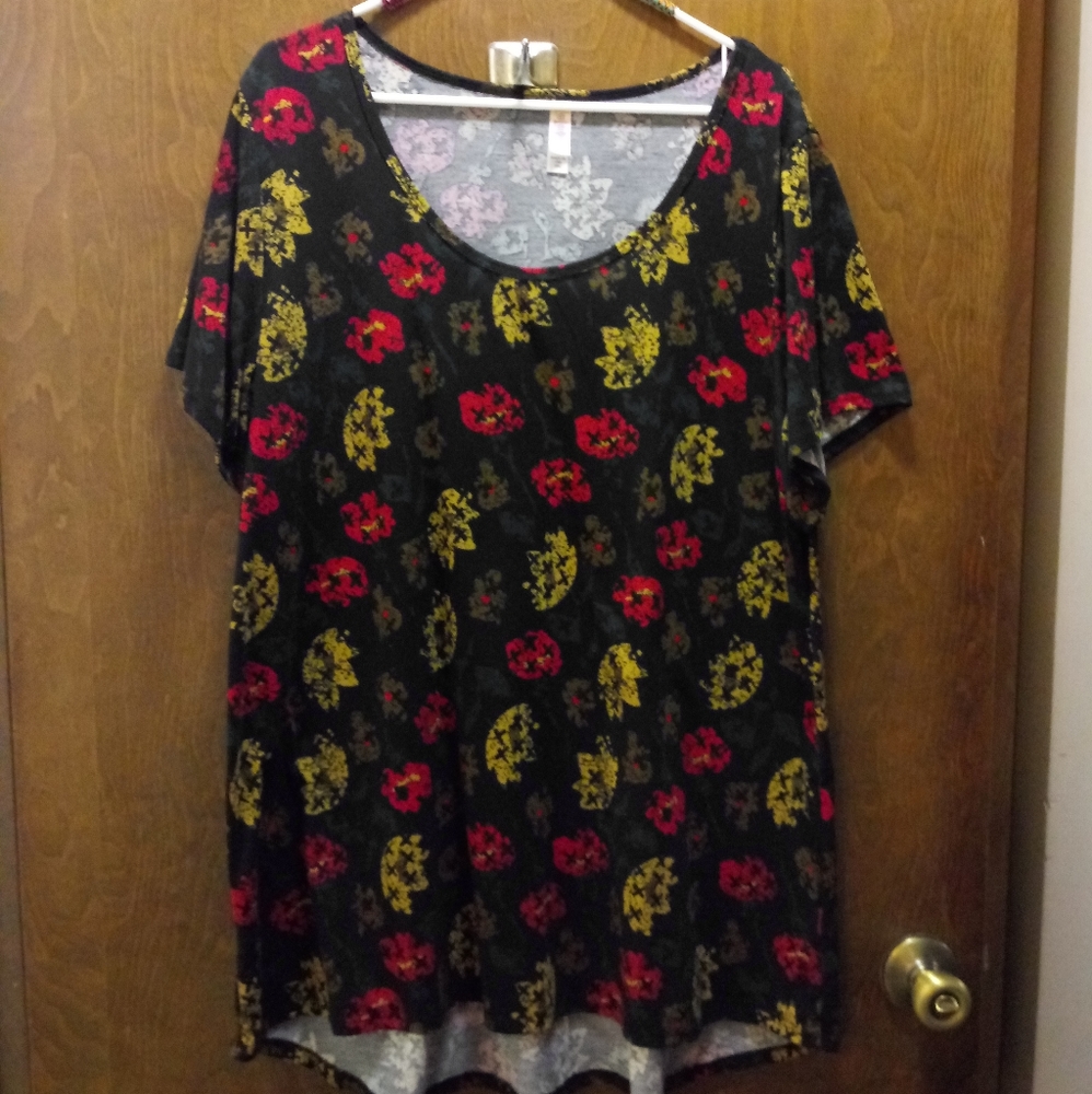 Lularoe black, red and gold classic t